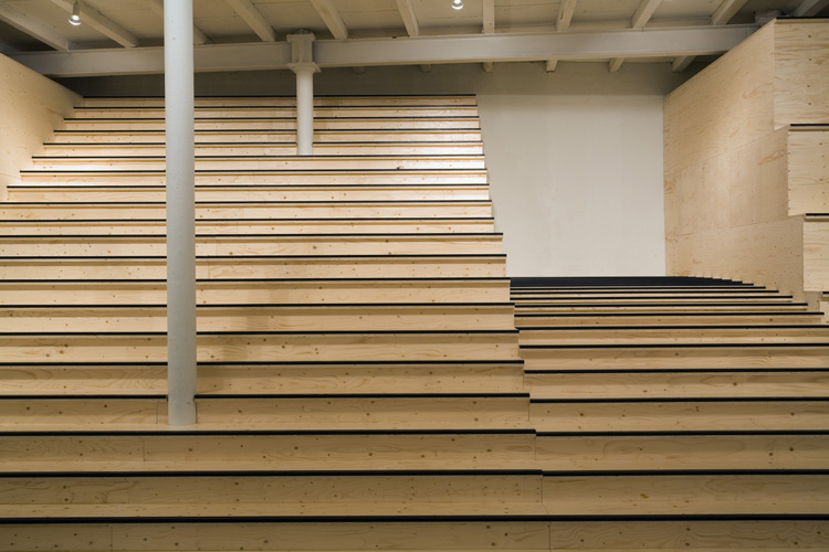 Steps, Kunsthallen Brandts, Odense, 2007